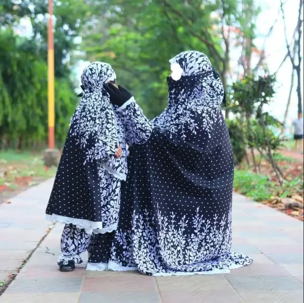 Only Woman Lilen Fabric Khimar Set LF111